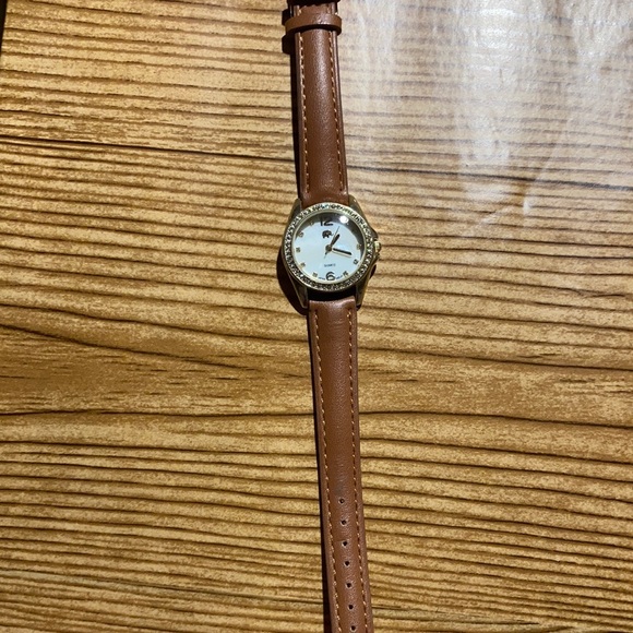 Beautiful Rhinestone Watch - Picture 1 of 5